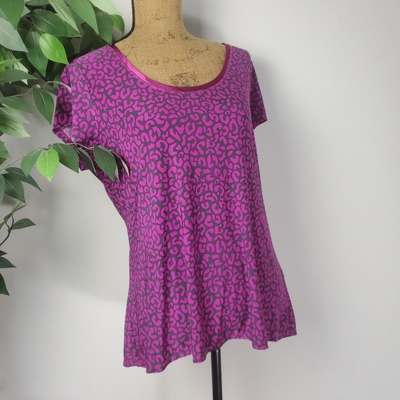Alfani Intimates Magenta Animal Print Satin Sleepwear Blouse Women's Size XL - Picture 2 of 6
